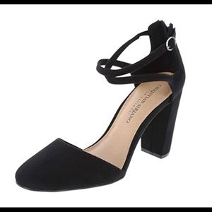 New Black closed toe block heels size 10